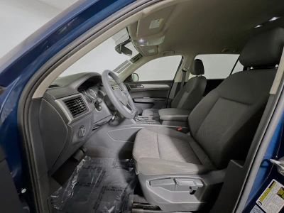 2021 Volkswagen Atlas — photo 12 view