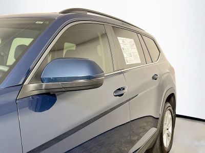 2021 Volkswagen Atlas — photo 10 view