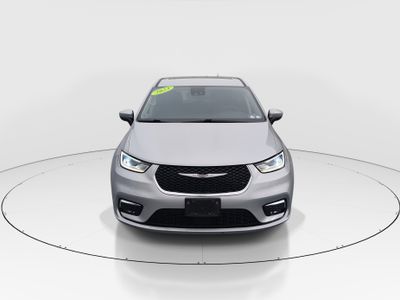 2023 Chrysler Pacifica — side profile view