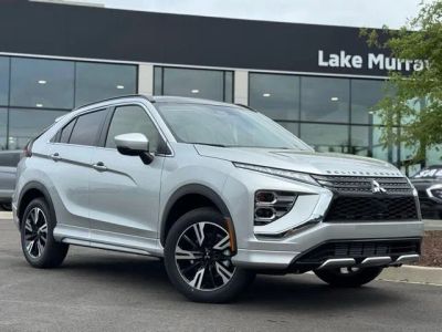 2025 Mitsubishi Eclipse Cross SEL in Alloy Silver Metallic — front three-quarter view