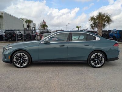 2024 BMW 5 Series - Photo 9