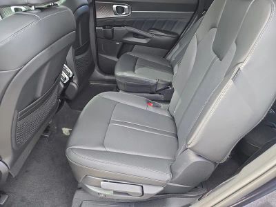 2026 Kia Sorento — photo 17 view