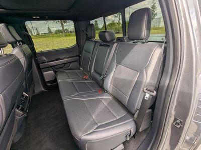 2025 Ford F-150 — photo 12 view