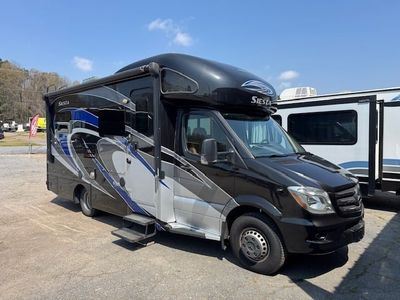 2017 Thor Motor Coach Siesta - Photo 1