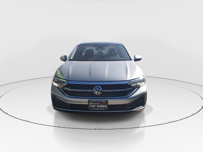 2024 Volkswagen Jetta - Photo 2