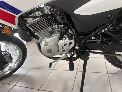 2025 Honda XR150L - Photo 10