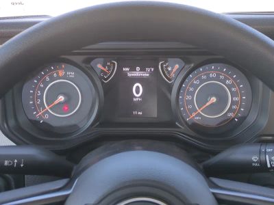 2026 Jeep Gladiator — photo 28 view