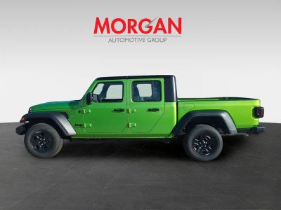 2026 Jeep Gladiator — photo 8 view