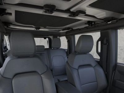2026 Ford Bronco — photo 12 view