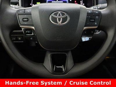 2025 Toyota Camry FWD - Photo 22