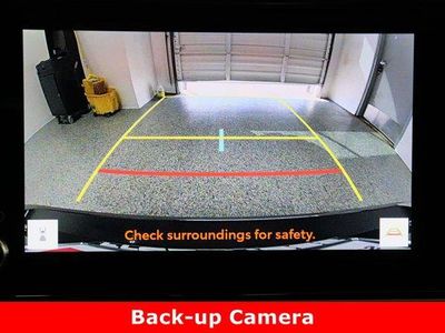 2025 Toyota Camry FWD - Photo 19