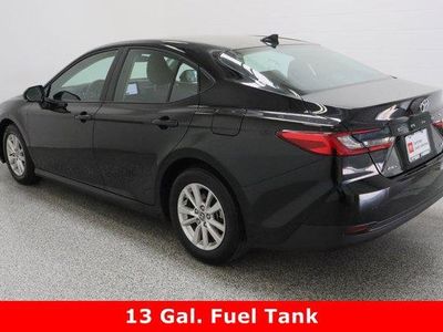 2025 Toyota Camry FWD - Photo 9