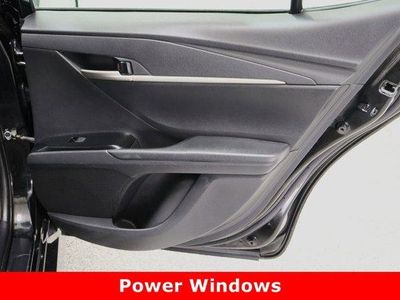2025 Toyota Camry FWD - Photo 31
