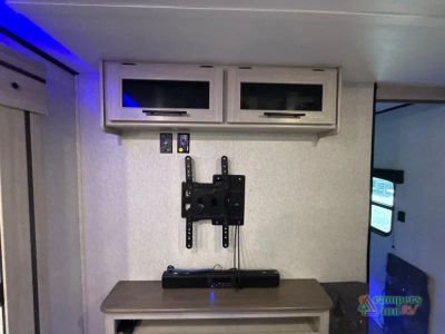 2024 CrossRoads RV Zinger - Photo 30