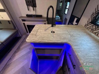2024 CrossRoads RV Zinger - Photo 45