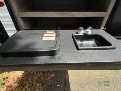 2024 CrossRoads RV Zinger - Photo 12