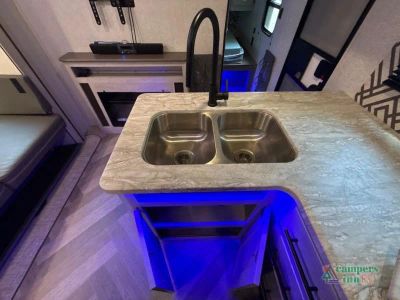2024 CrossRoads RV Zinger - Photo 46