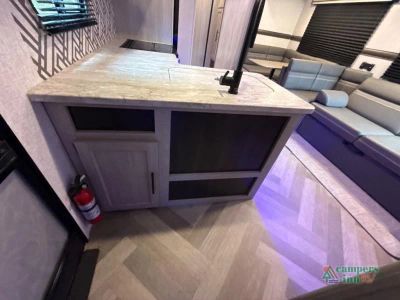 2024 CrossRoads RV Zinger - Photo 17