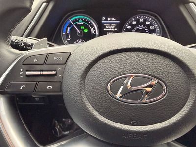 2020 Hyundai Sonata Hybrid - Photo 18