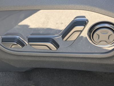 2027 Kia Telluride Hybrid - Photo 29