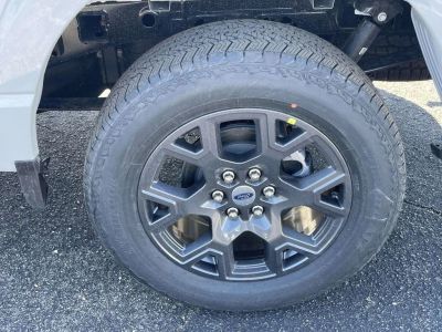 2026 Ford F-150 — photo 9 view
