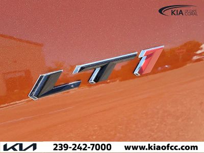 2023 Chevrolet Camaro — photo 8 view