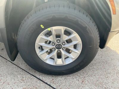 2026 Nissan Frontier — photo 16 view