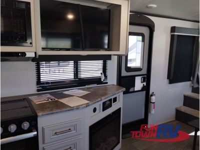 2024 Keystone RV Cougar Half-Ton - Photo 32