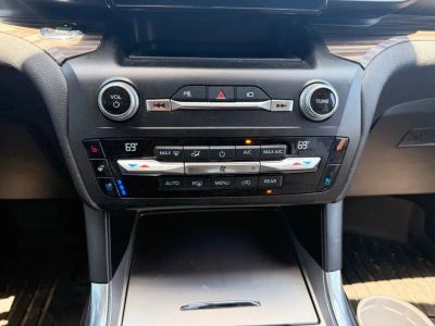 2020 Ford Explorer — photo 20 view