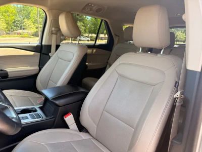 2020 Ford Explorer — photo 12 view