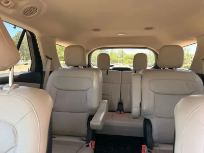 2020 Ford Explorer — photo 11 view