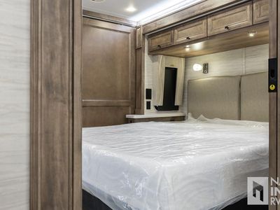 2026 Tiffin Motorhomes Phaeton - Photo 16
