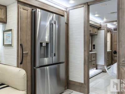 2026 Tiffin Motorhomes Phaeton - Photo 15