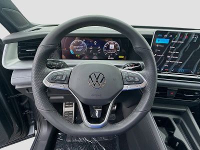 2026 Volkswagen Tiguan — photo 10 view