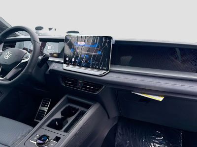 2026 Volkswagen Tiguan — photo 25 view
