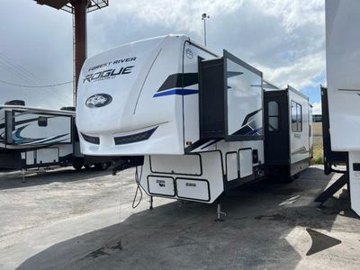 2025 Forest River RV Vengeance Rogue Armored - Photo 3