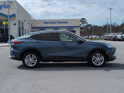 2024 Buick Envista - Photo 2