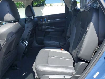 2025 Kia Sorento — photo 8 view
