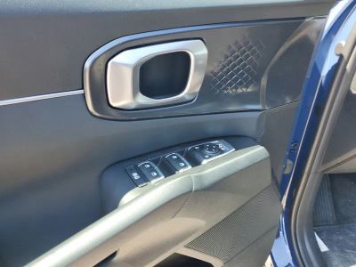 2025 Kia Sorento — photo 12 view