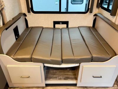 2023 Thor Motor Coach GENEVA - Photo 7