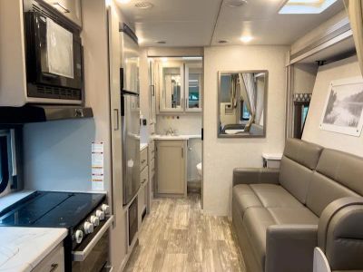 2023 Thor Motor Coach GENEVA - Photo 5