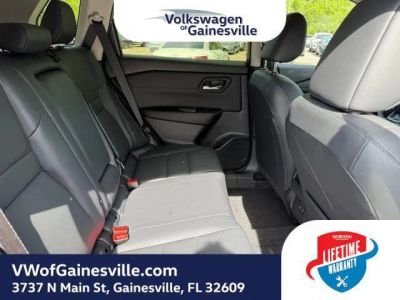 2025 Nissan Rogue — photo 8 view