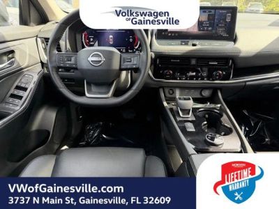 2025 Nissan Rogue — photo 14 view