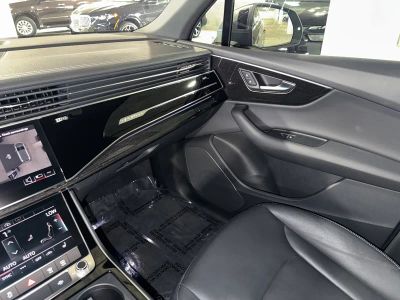 2025 Audi Q7 — photo 27 view