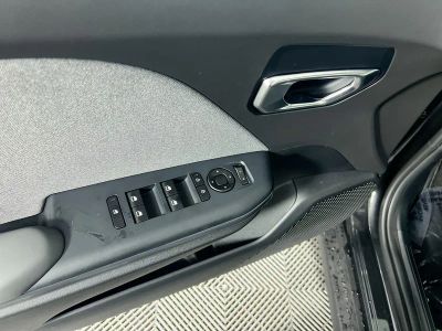 2025 Kia K4 — photo 15 view