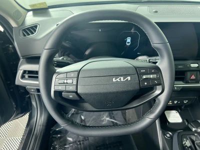 2025 Kia K4 — photo 16 view