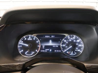 2025 Nissan Pathfinder — photo 14 view