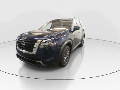 2025 Nissan Pathfinder — rear three-quarter view