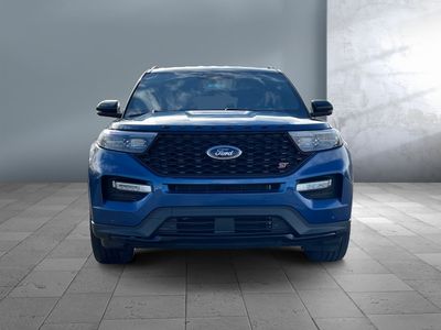 2023 Ford Explorer - Photo 2