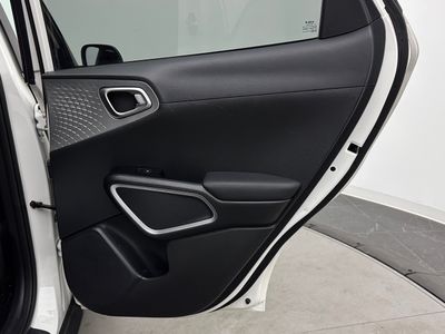 2023 Kia Soul - Photo 28